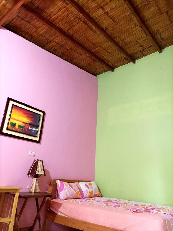 Hotel La Casa De Lili Olón Esterno foto