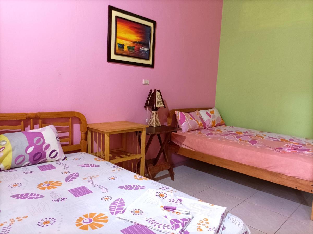 Hotel La Casa De Lili Olón Esterno foto