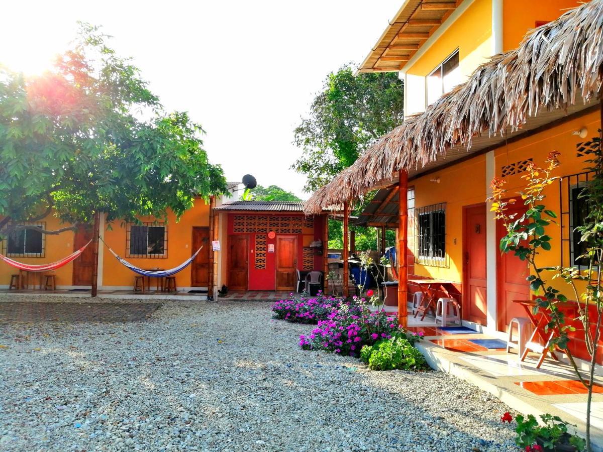 Hotel La Casa De Lili Olón Esterno foto