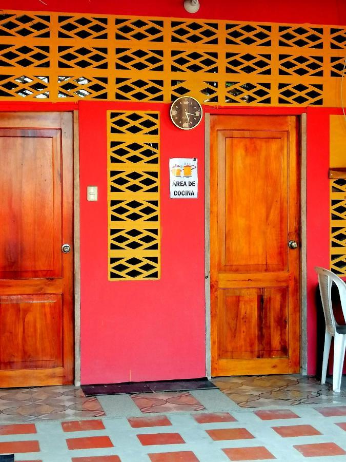 Hotel La Casa De Lili Olón Esterno foto